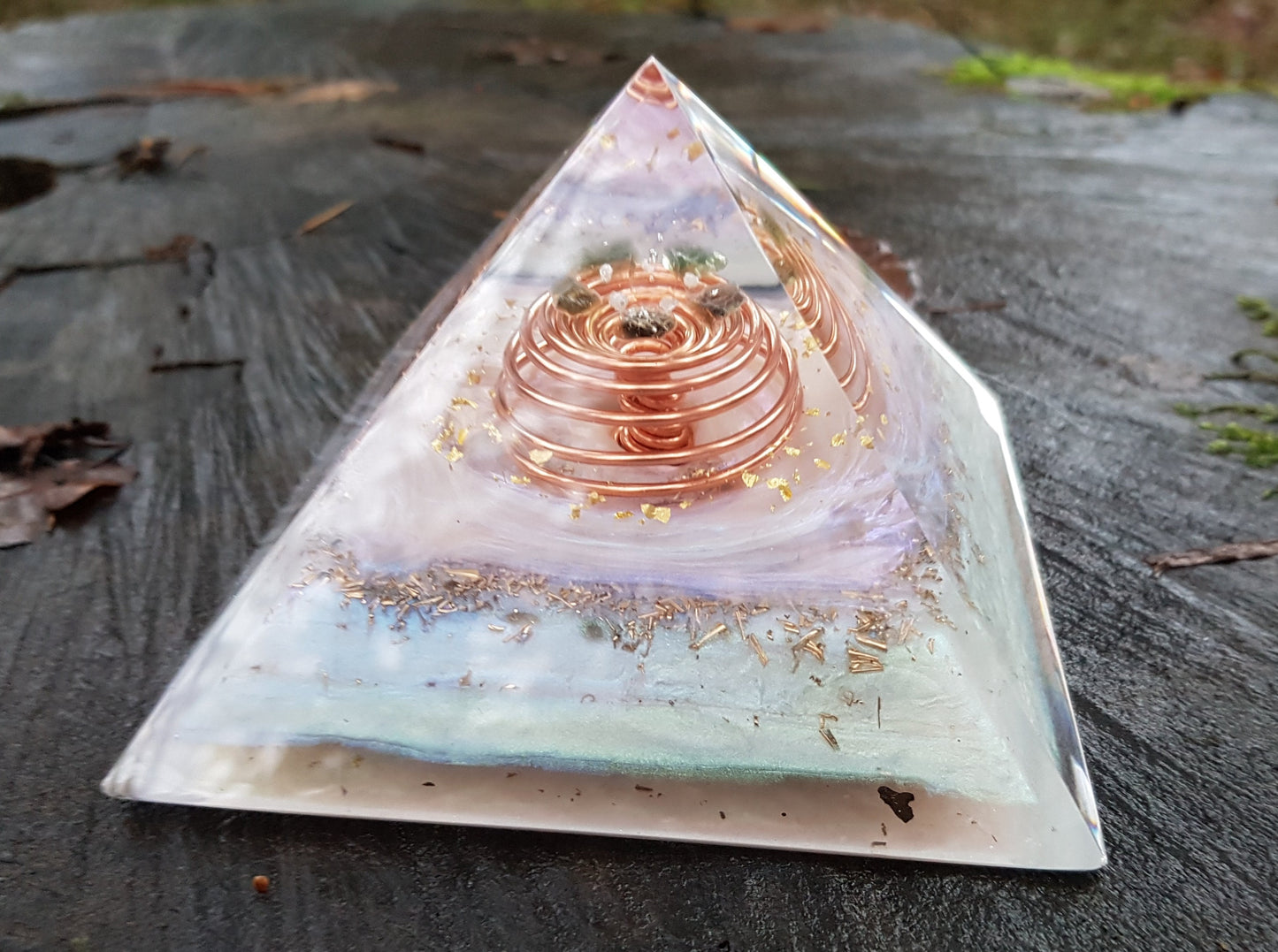 Orgonite Orgone Pyramid - the most powerful combination of crystals and metals, gold, diamonds, moldavite, herkimer