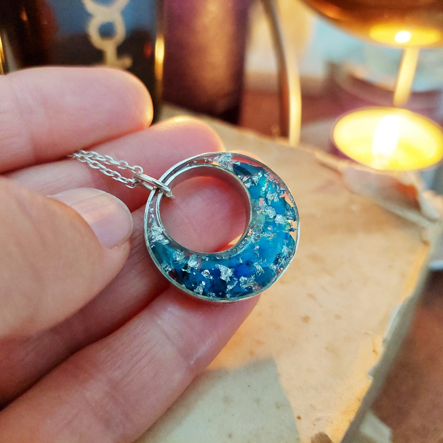 Colgante de orgonita orgonita - collar con ópalo azul y plata, amuleto poderoso, altas vibraciones