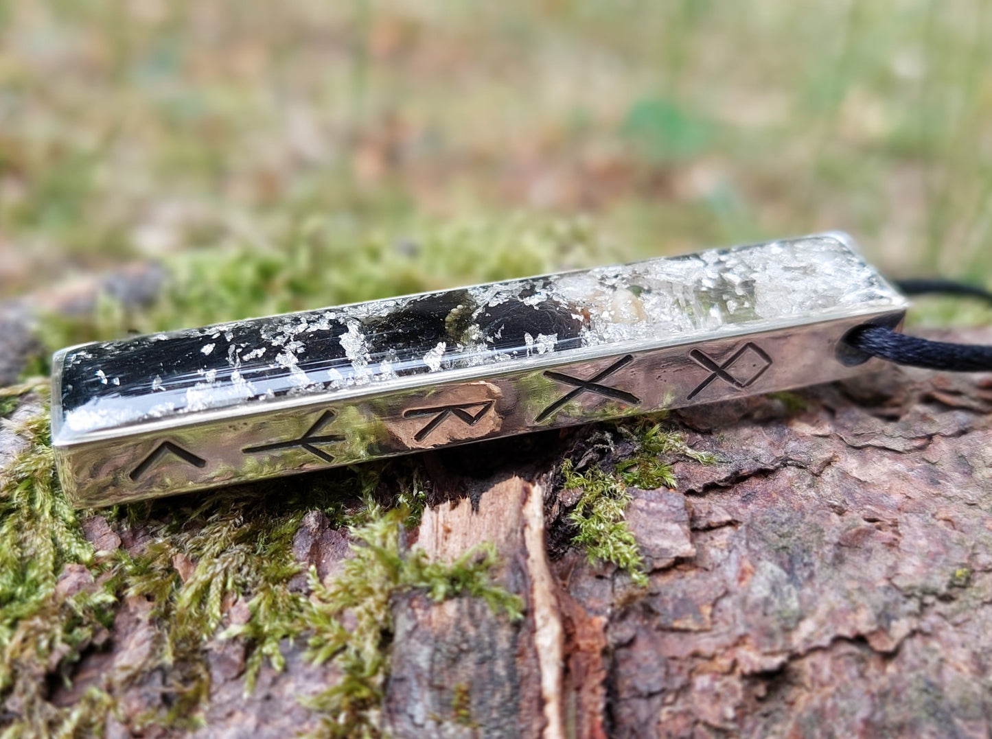 El collar de amuleto colgante de orgonita más poderoso, crecimiento espiritual, protección - Moldavita, Nuummita, Saffordita, Herkimer, runas