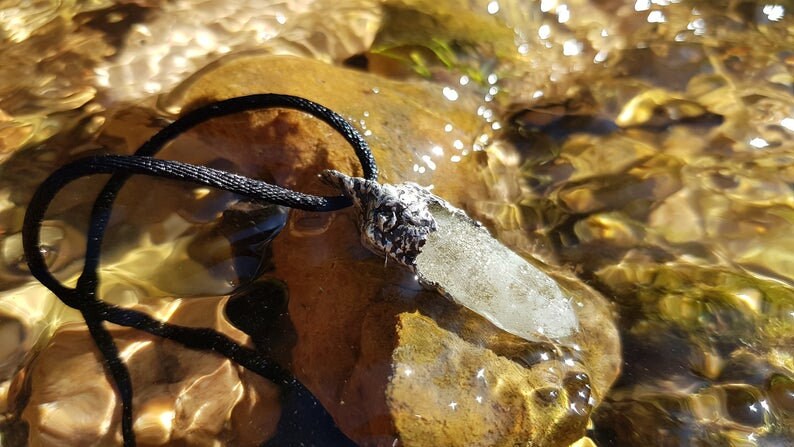 Colgante de orgonita orgón, cristales de alta vibración, 5 diamantes, Herkimer, Danburita, brillo oscuro
