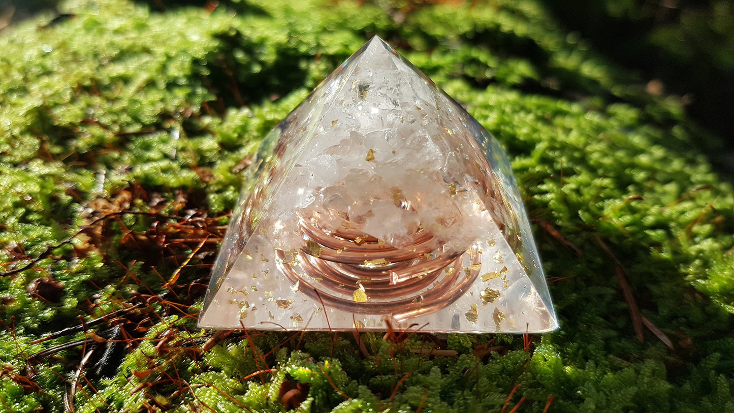 Orgonite Pyramid, Clear quartz - third eye, meditation