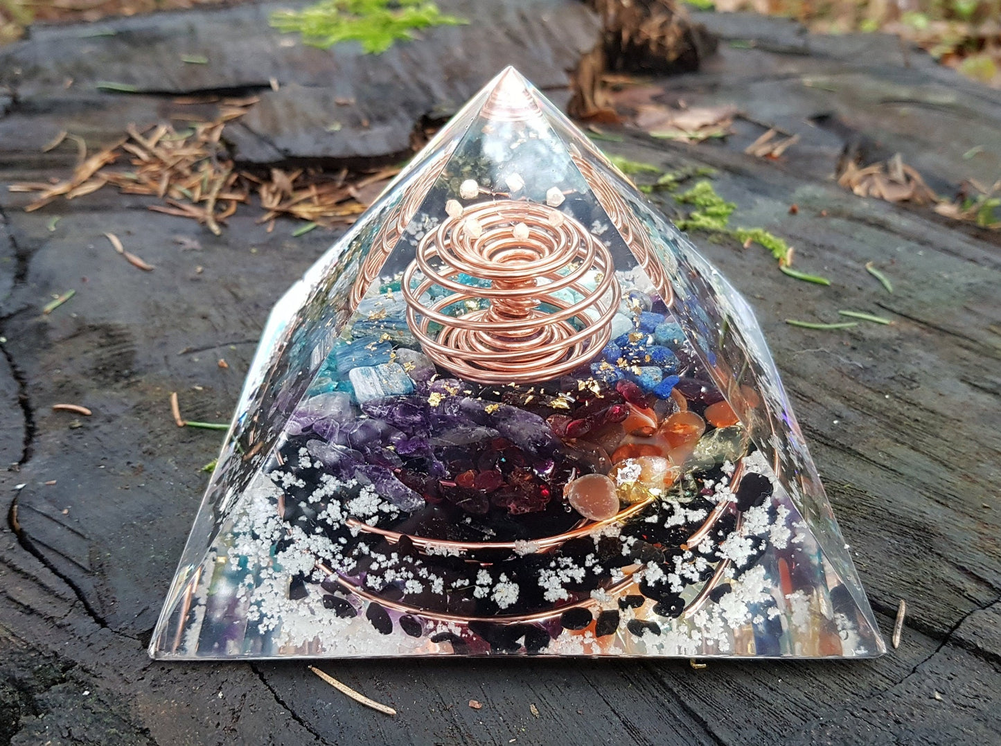 Orgonite orgone Pyramid, 7 chakra healing, glow in the dark, vortex, Reiki programmed, high vibrations