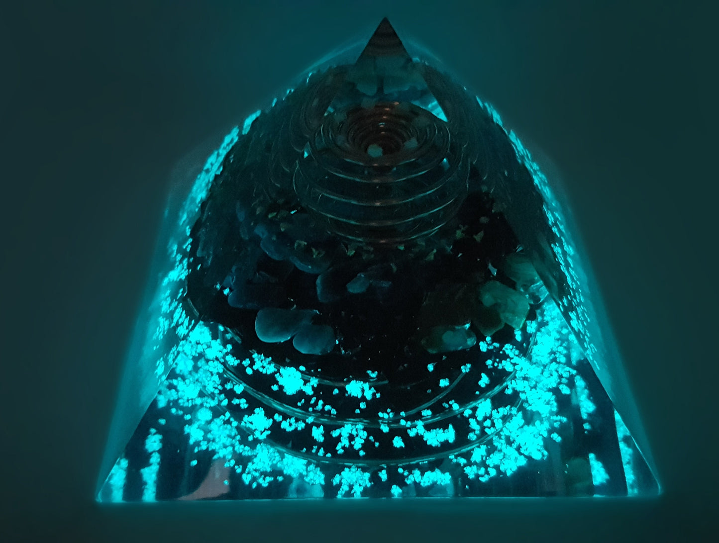 Orgonite orgone Pyramid, 7 chakra healing, glow in the dark, vortex, Reiki programmed, high vibrations