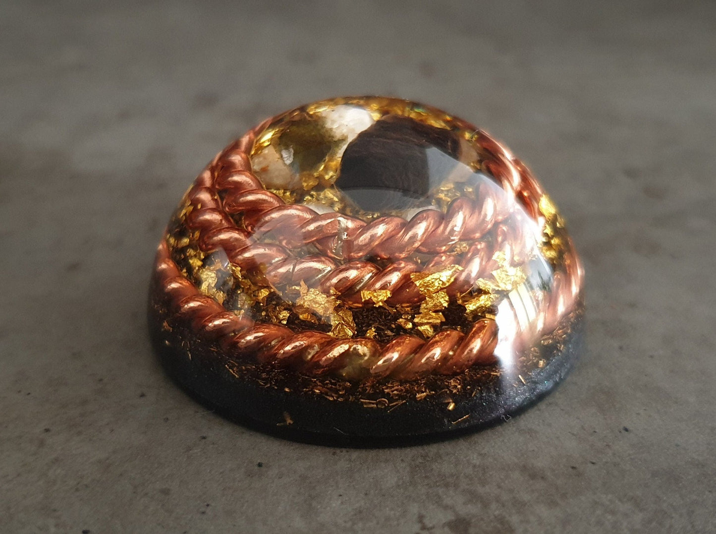 Orgonite dome / hemisphere, Powerful programmed amulet with 3 Tensor rings