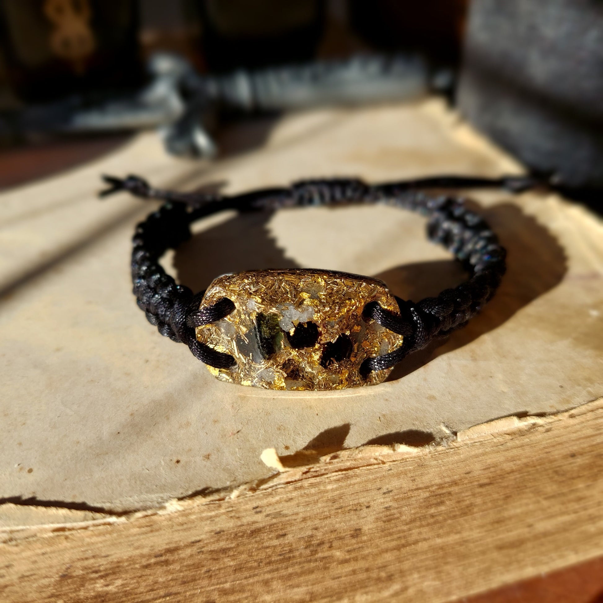 Orgonite bracelet with most powerful combination! Diamonds, Herkimer, Moldavite, Nuummite, Saffordite, Black Tourmaline. Glow in the dark!