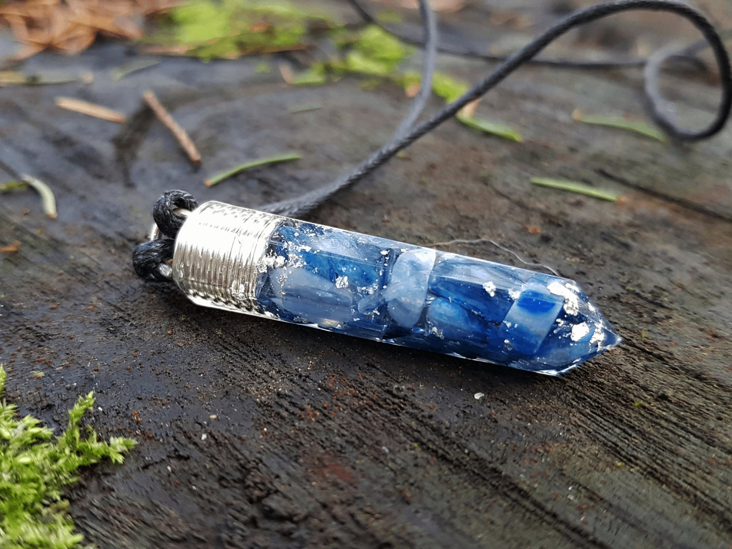 Orgonite pendant, orgone necklace - Blue kyanite, 925 silver - Reiki infused and programmed talisman, enchanted amulet
