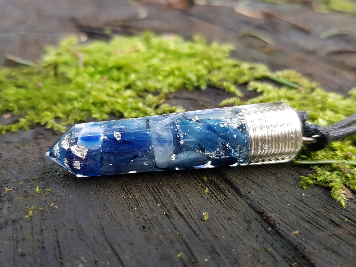 Orgonite pendant, orgone necklace - Blue kyanite, 925 silver - Reiki infused and programmed talisman, enchanted amulet