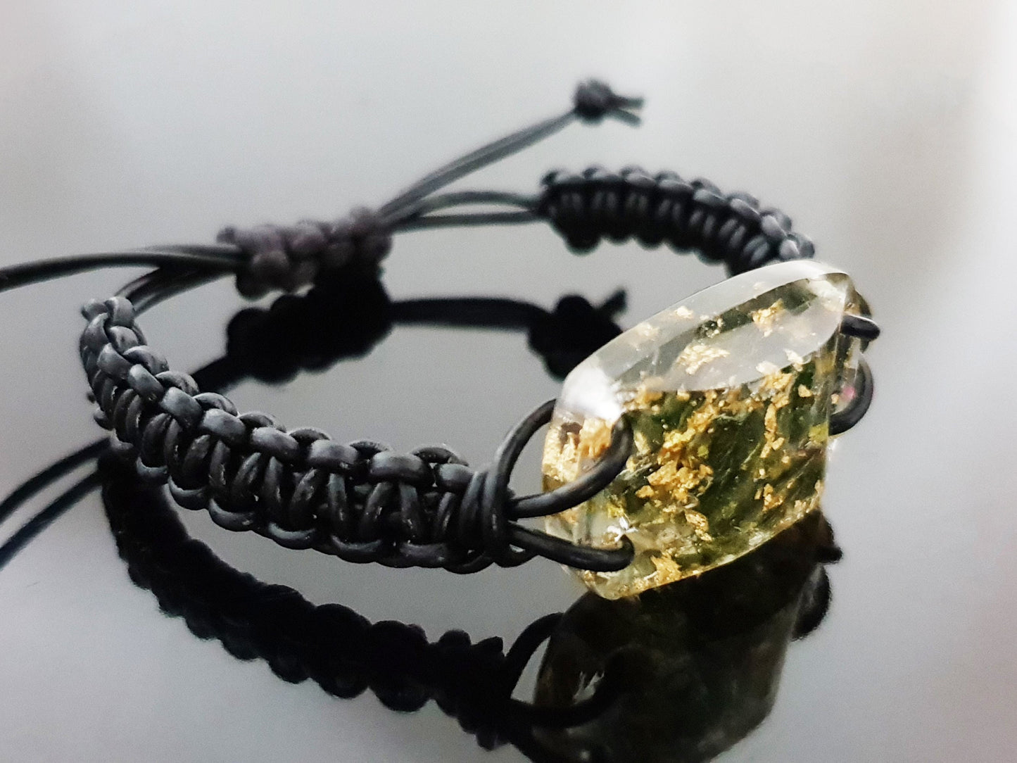 Moldavite Orgonite orgone bracelet, powerful, 24k gold, high and strong vibrations. Awakening amulet, third eye