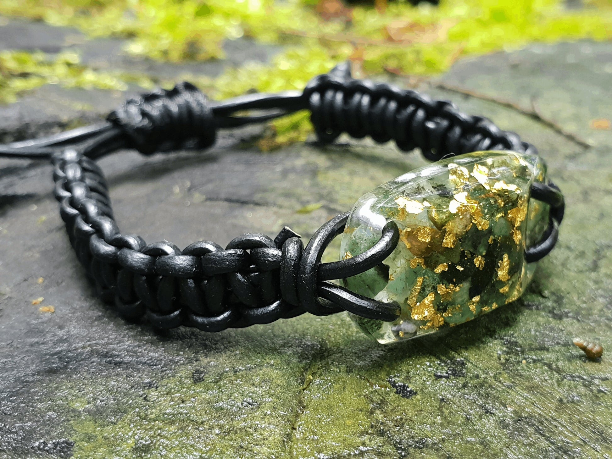 Orgonite orgone bracelet, Natural Emerald, 24k gold, Reiki amulet, chakra healing, magic amulet, charm, talisman