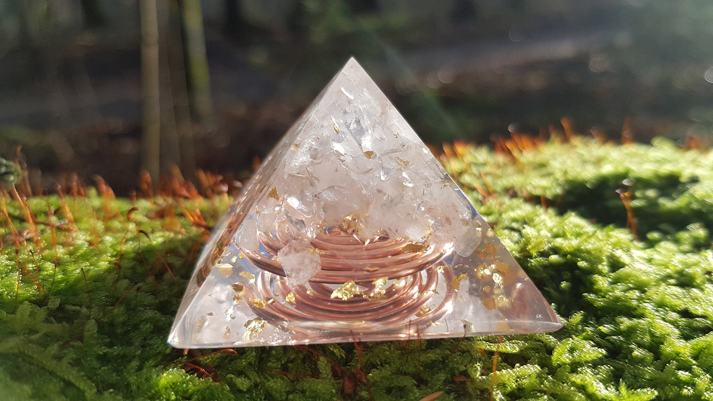 Orgonite Pyramid, Clear quartz - third eye, meditation
