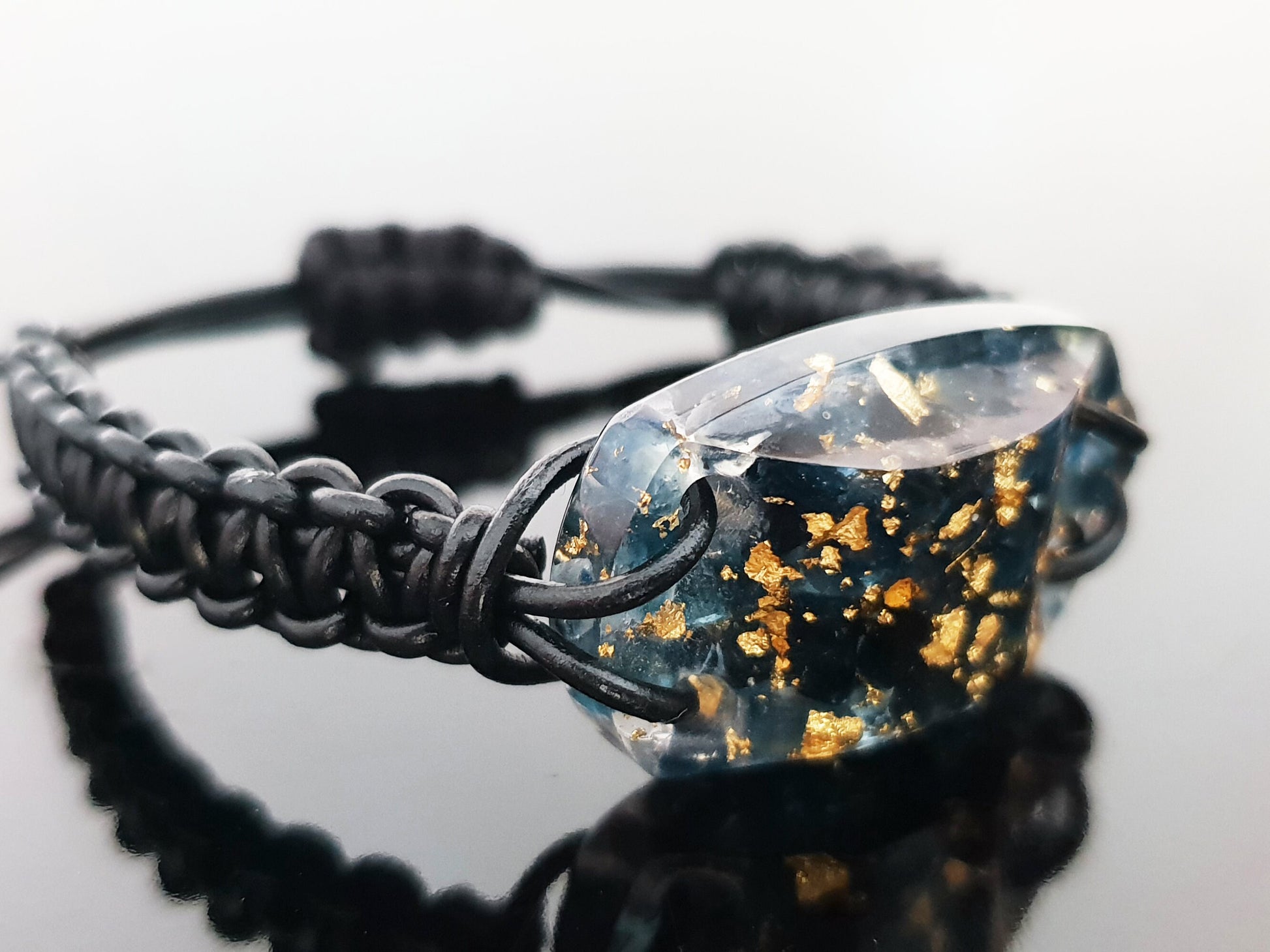Orgone orgonite bracelet, Natural Blue Sapphire, Magic amulet. Reiki crystal healing, high vibrations, manifestation
